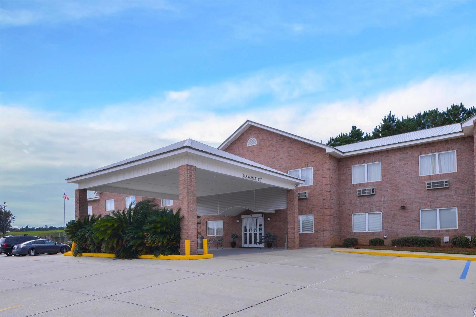 Americas Best Value Inn Wiggins Exterior photo