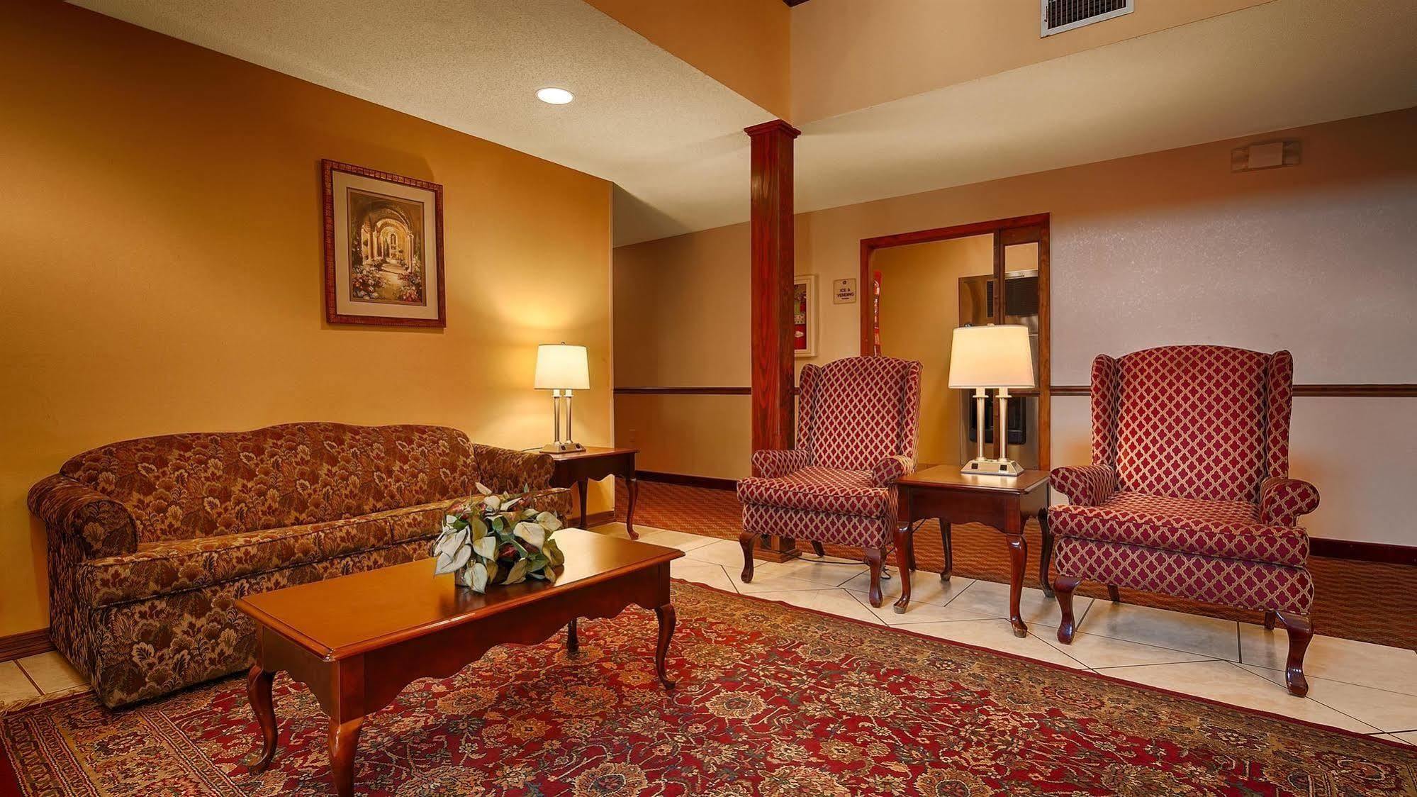 Americas Best Value Inn Wiggins Exterior photo